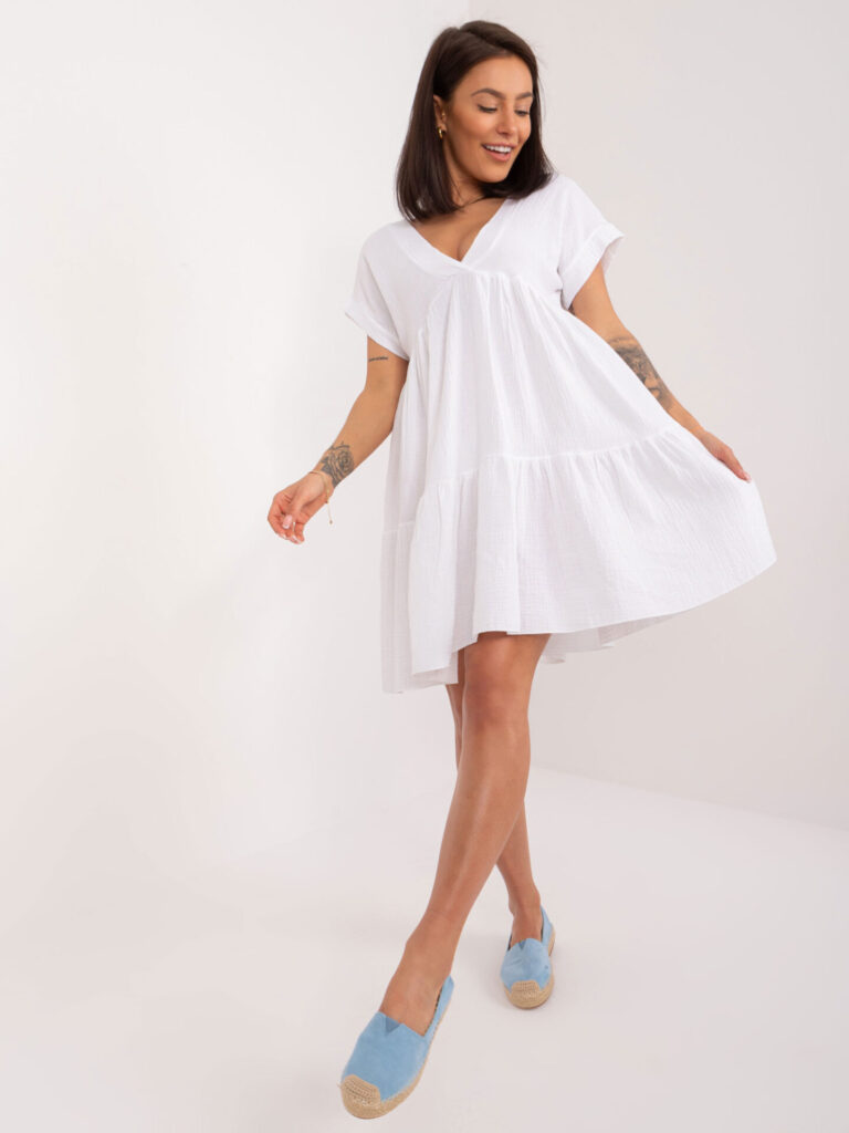 biele mušelínové šaty